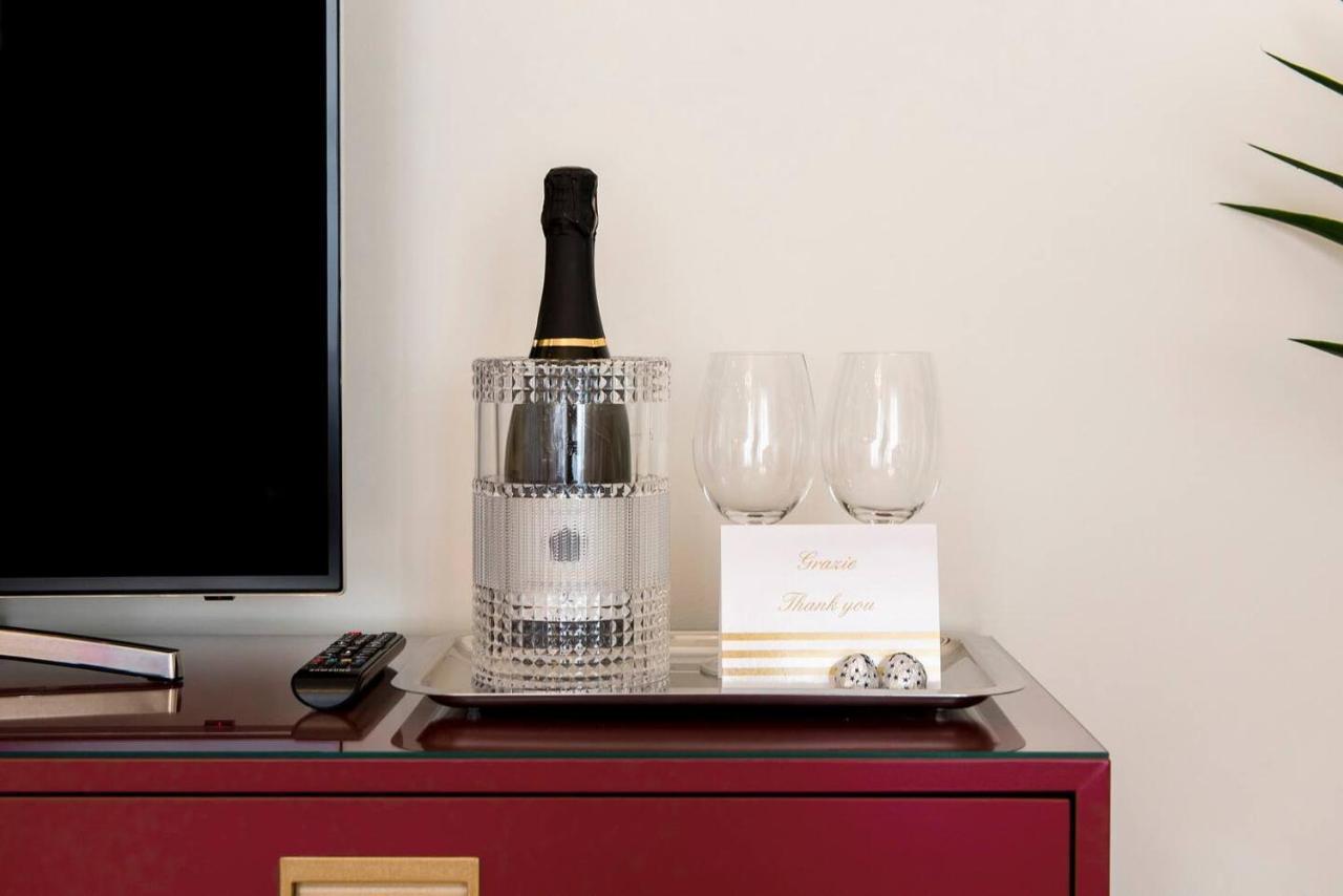 Madonna Montecchi Luxury Suite In Werona Zewnętrze zdjęcie